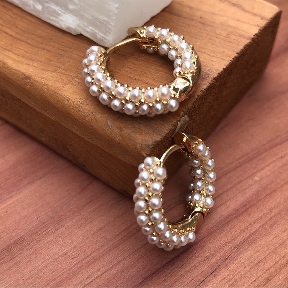 🐚White Pavè Huggie Hoops - Picture 2 of 5